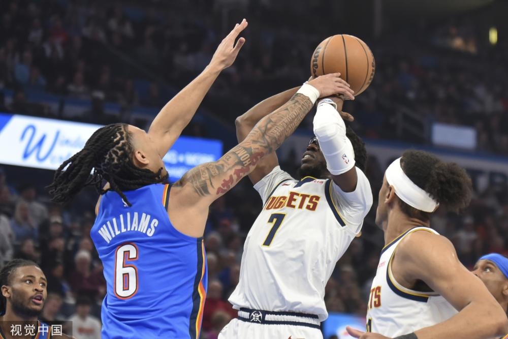 边路防守不 边路防守不