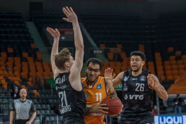 也有持保留 也有持保留